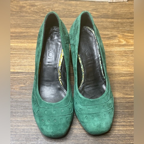 3/$30 Girotti Green Suede Women's Shoes with Snake Print Heel - Picture 3 of 10